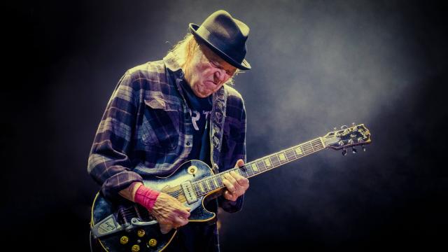 Neil Young Back on Spotify After Joe Rogan Boycott
