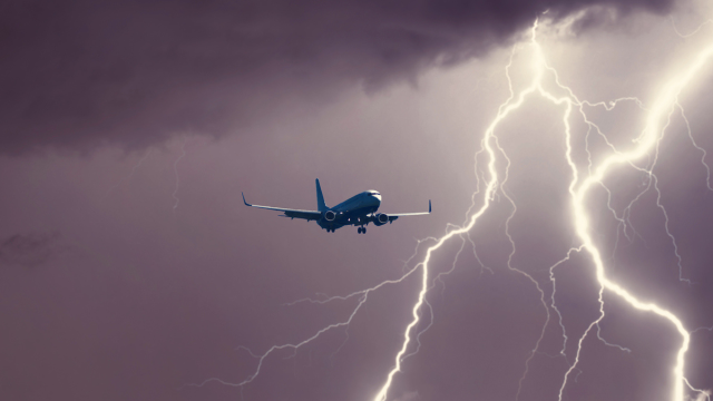 Watch What Happens When a Plane Gets Struck by Lightning