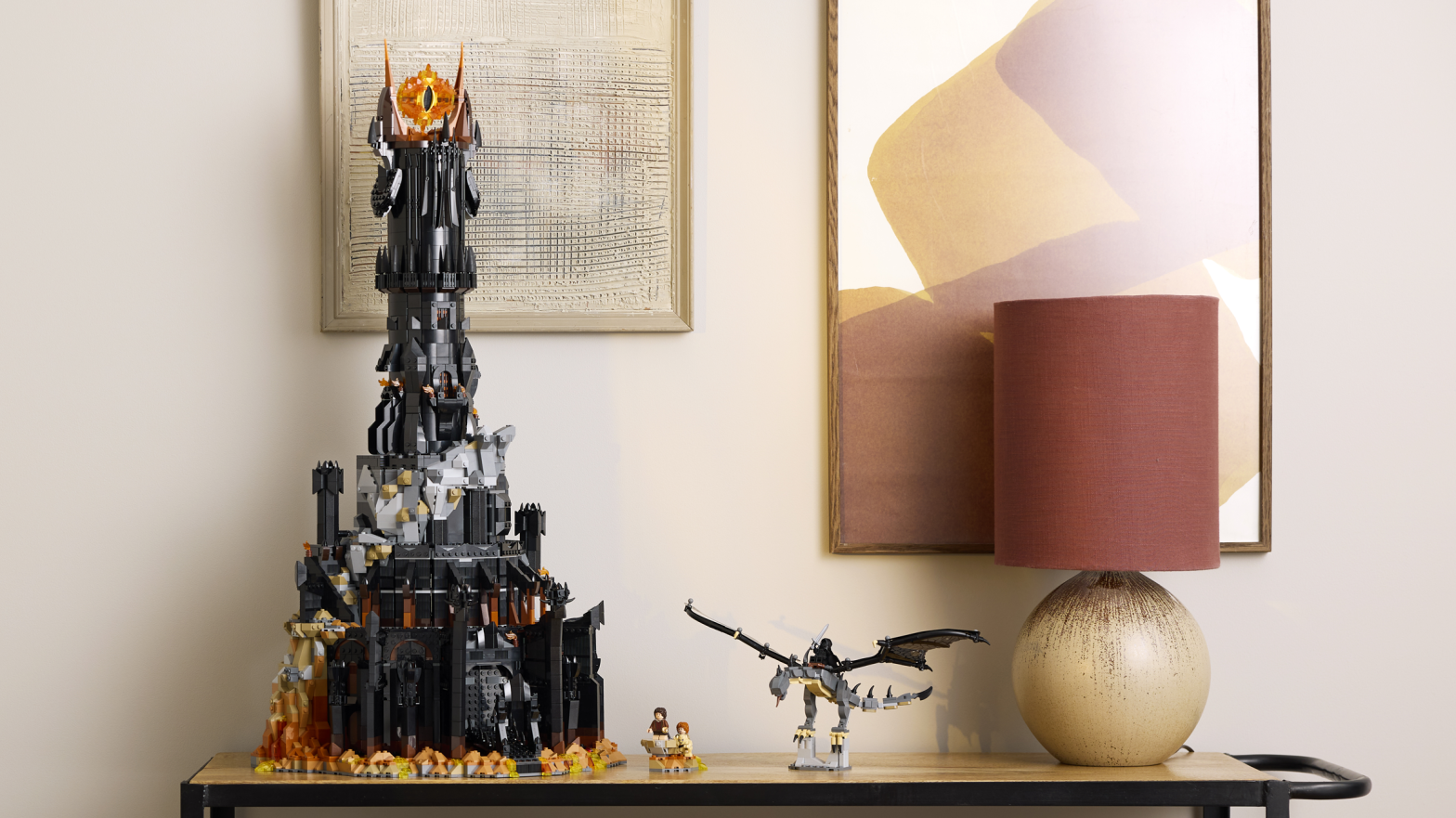 Lego’s Lord of the Rings Barad-Dûr Set Will Cast an Evil Eye Over Your Domain