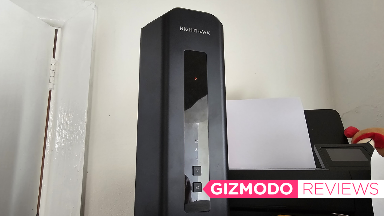 Netgear’s Flagship Device Might Make You Care About Having a High-End Modem-Router