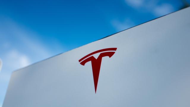 Tesla Recalls 125,000 Cars Over Seat Belt Issue